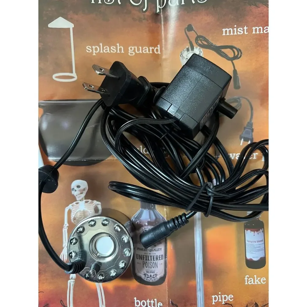 Halloween Floating Potion Bottle Witch Cauldron LED Fogger Smoking Prop Set, New
